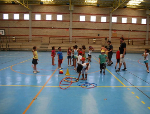 Juegos en el gimnasio.JPG